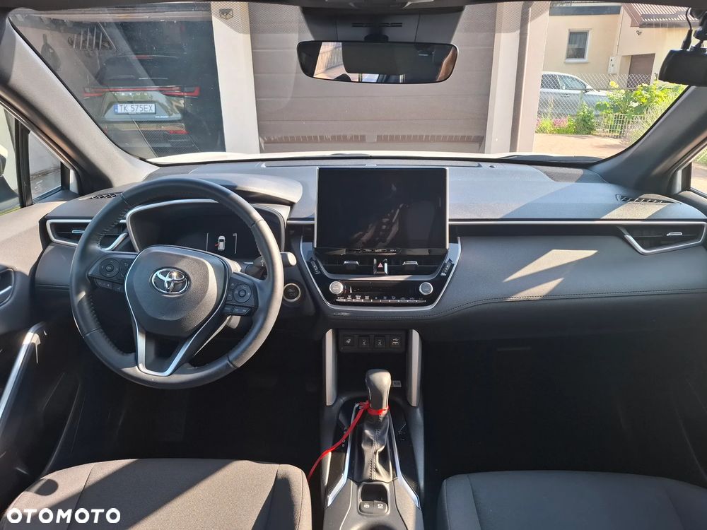 Toyota Corolla Cross - 13