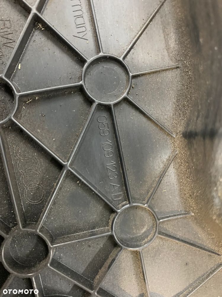 obuowa osłona pompy wtryskowej 059109123AD 059109133T A6 C6 FL Lift 2.7 TDI - 4