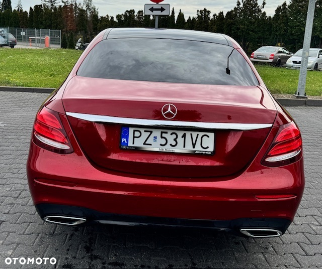 Mercedes-Benz Klasa E 220 d 4-Matic Business Edition 9G-TRONIC - 8