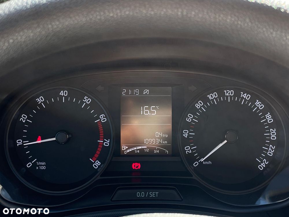Skoda Fabia 1.0 MPI Edition - 15