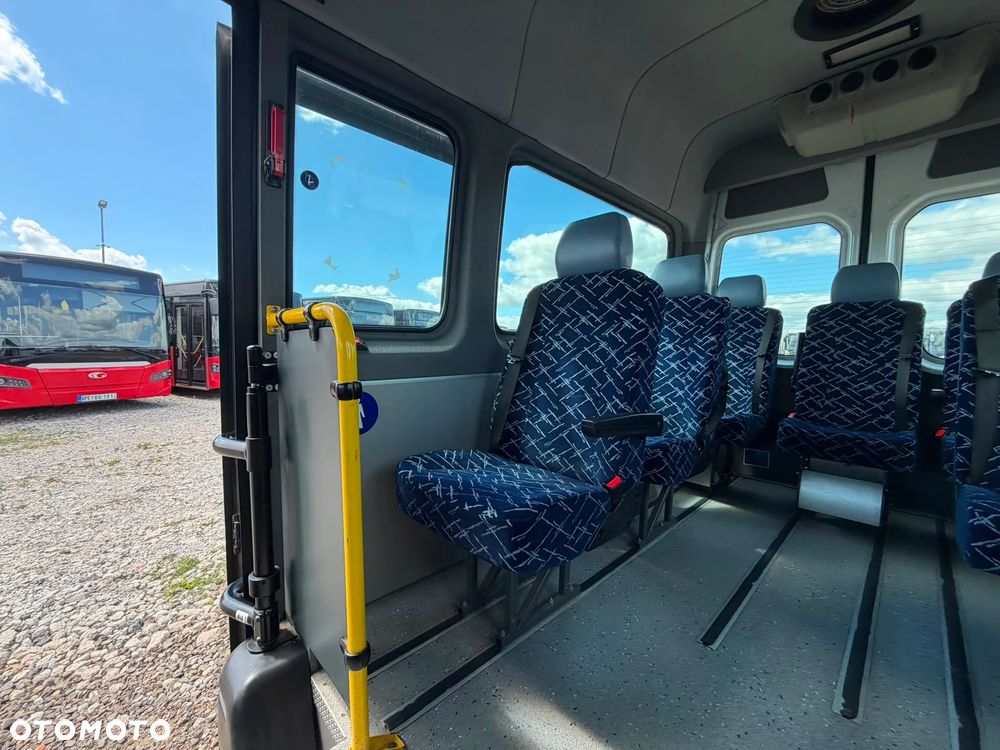 Mercedes-Benz Sprinter 516 - 16