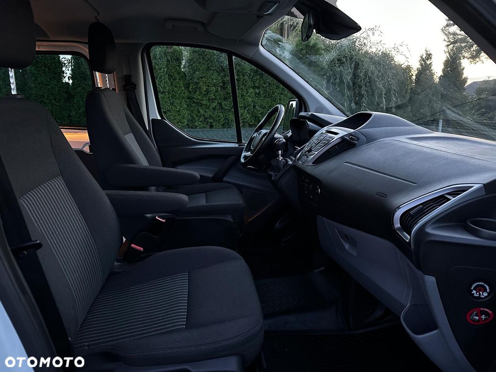 Ford Transit Custom - 11