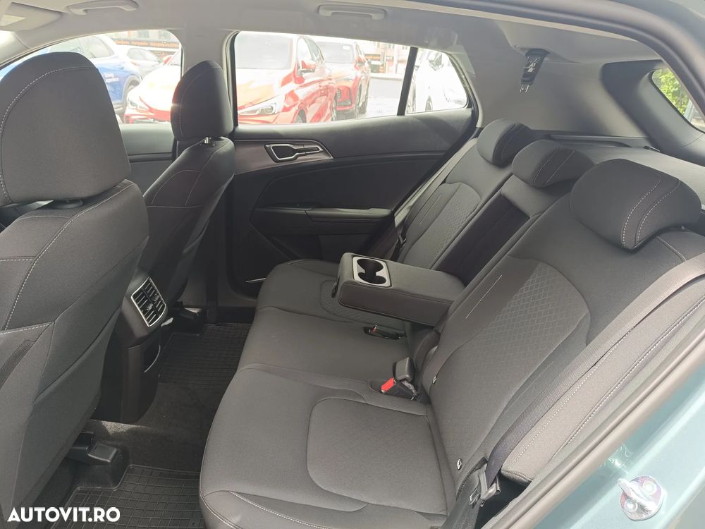 Kia Sportage 1.6 T-GDI 6MT HP 4x2 MHEV Urban - 20