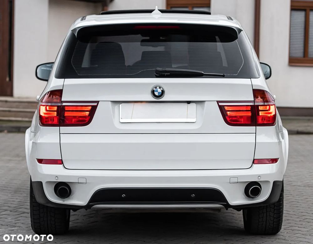 BMW X5 xDrive35i Edition Exclusive - 11