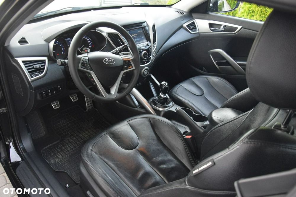 Hyundai Veloster 1.6 GDI Premium - 18
