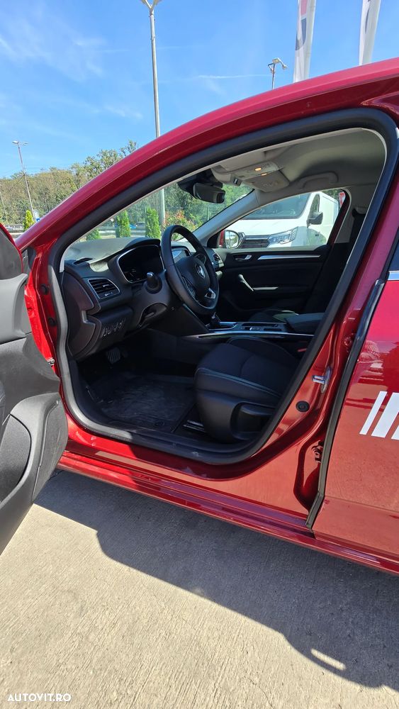 Renault Megane TCE 140 EDC Techno - 14