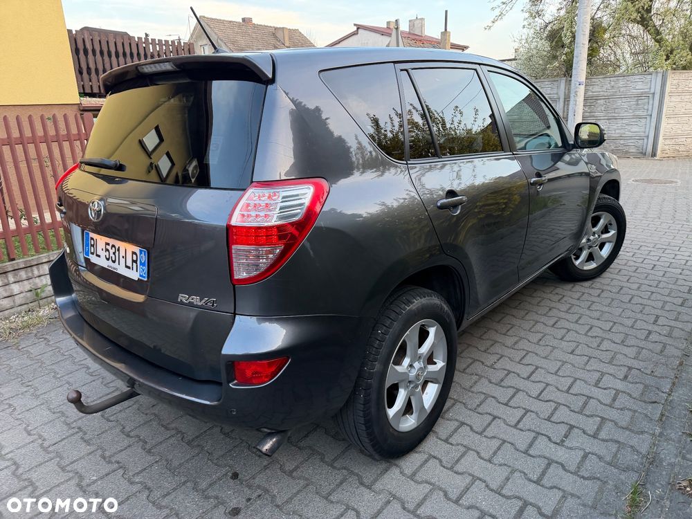 Toyota RAV4 2.2 D-4D 4x4 Automatik Life - 6
