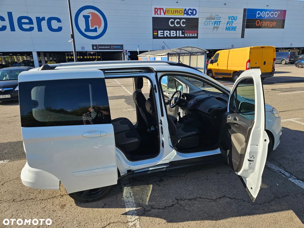 Ford Tourneo Courier ver-1-5-tdci-trend - 11