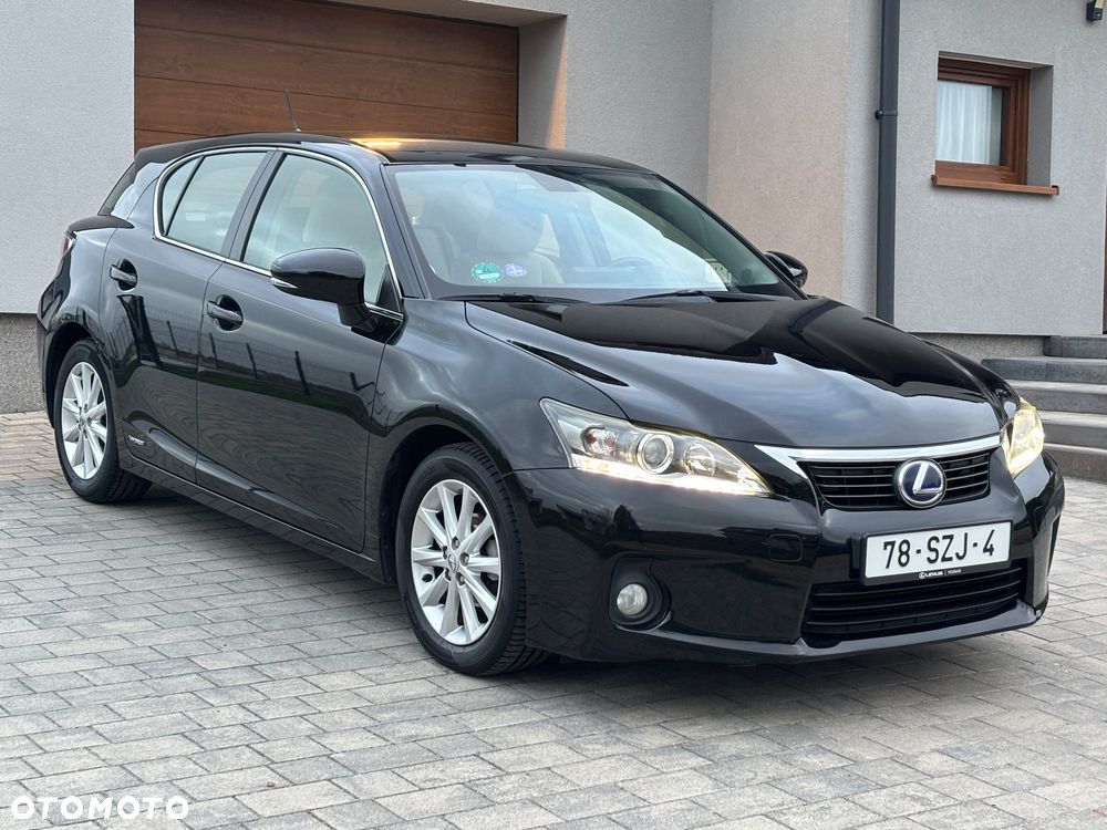 Lexus CT - 1