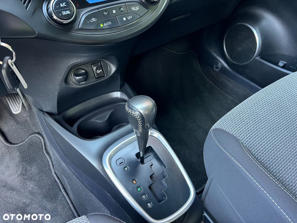 Toyota Yaris 1.5 VVT-i Comfort - 13