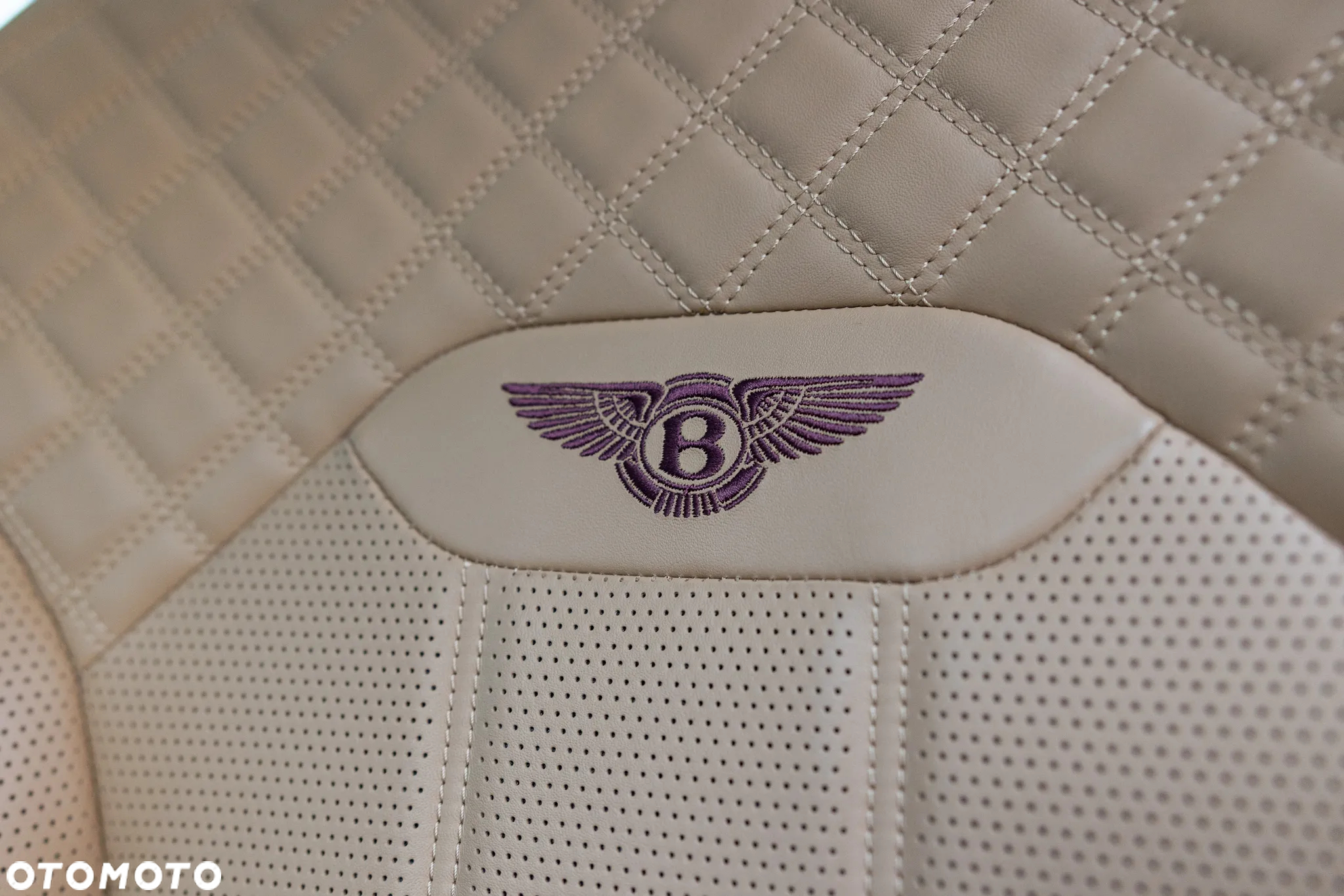 Bentley Bentayga V8 - 18