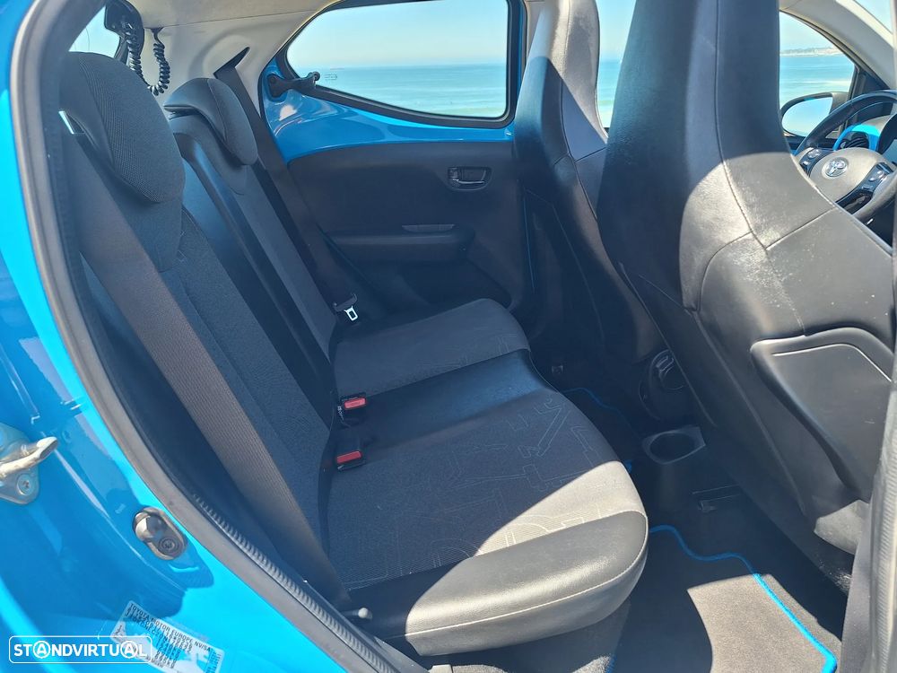 Toyota Aygo 1.0 X-Wave - 7