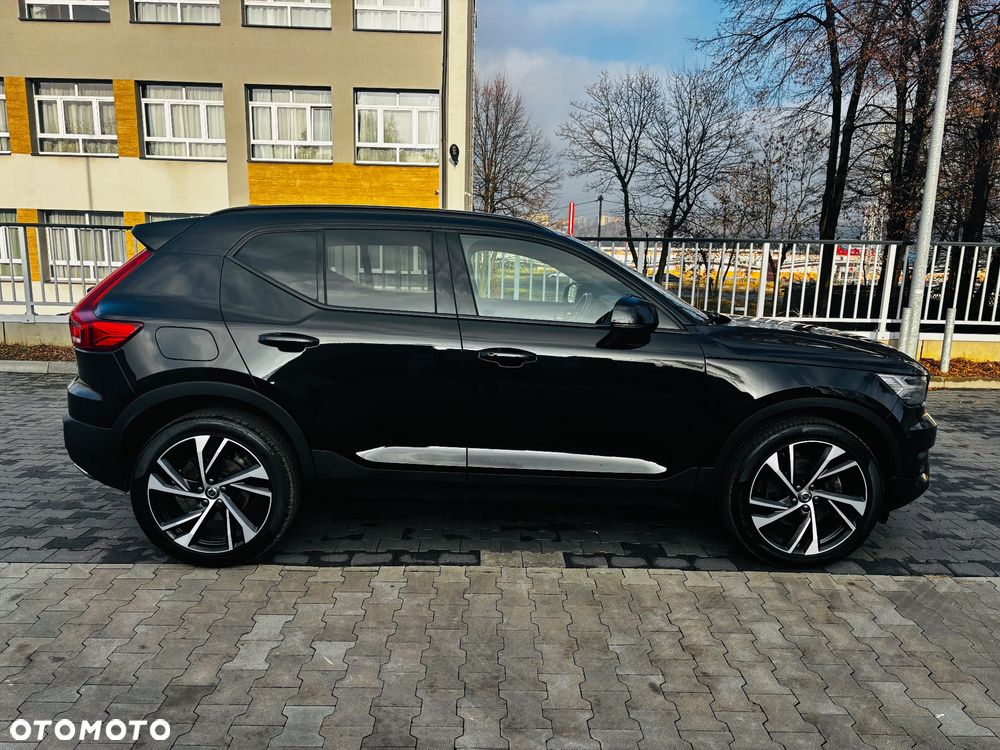 Volvo XC 40 D4 AWD Geartronic R-Design - 8