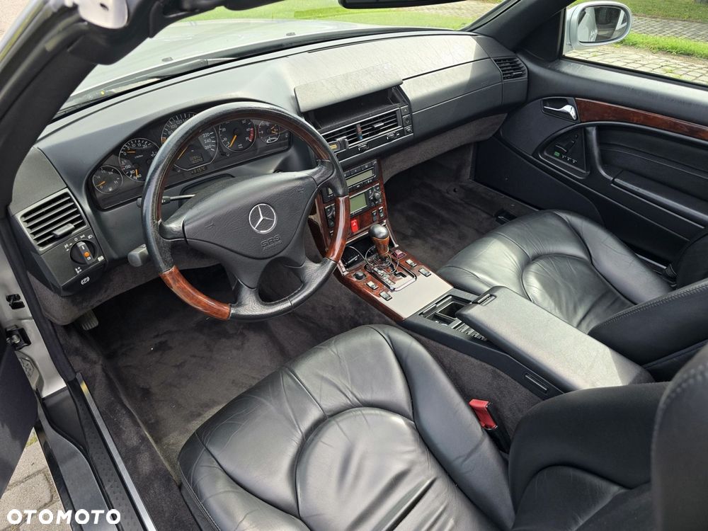 Mercedes-Benz SL - 12