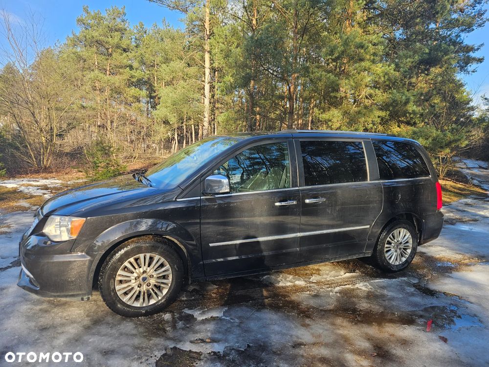 Lancia Voyager 3.6 Gold - 4