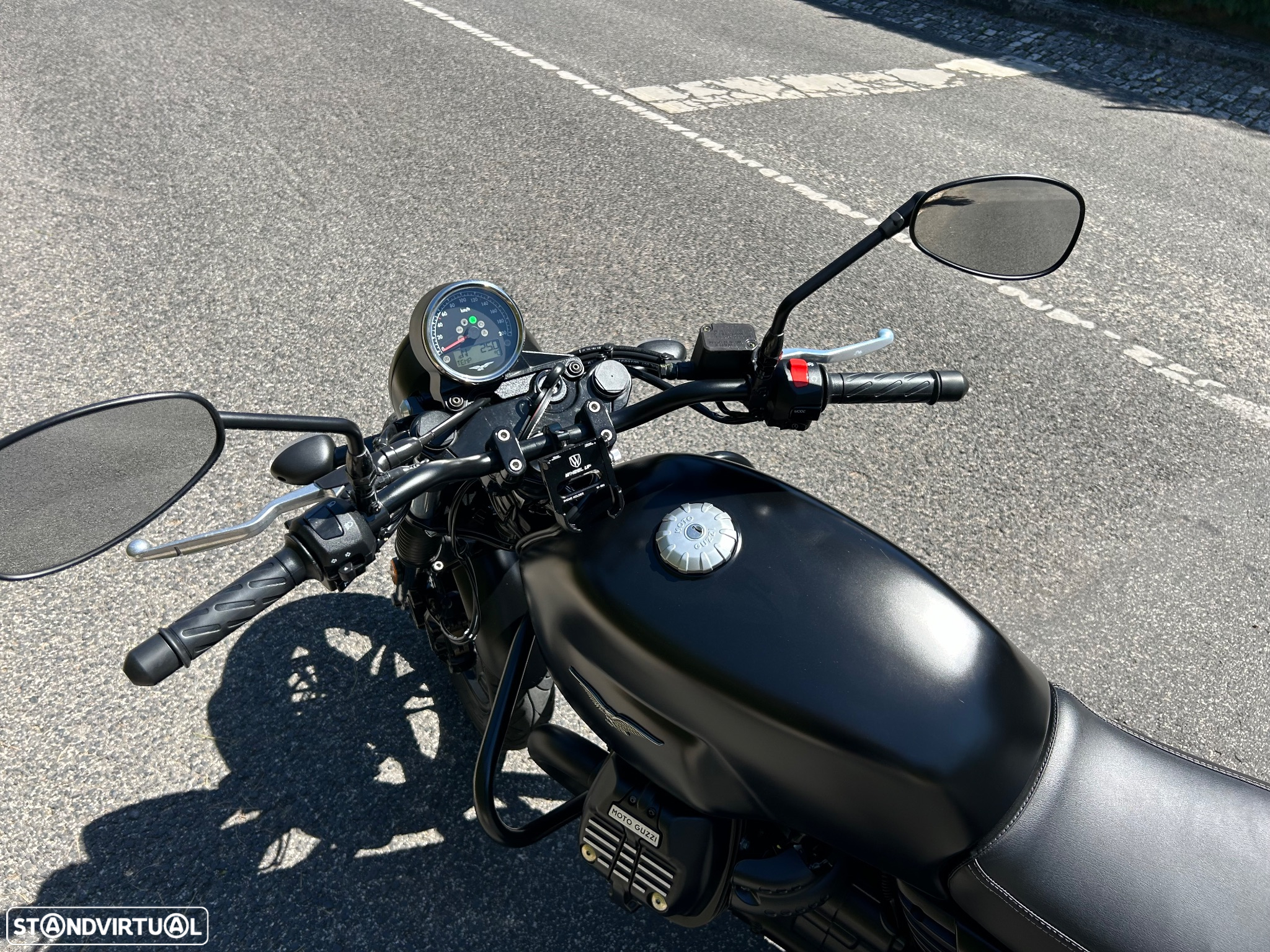 Moto Guzzi V7 ||| Stone - 6