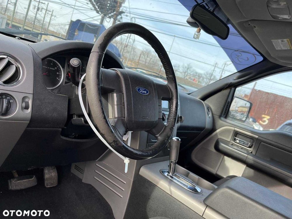 Ford F150 - 8