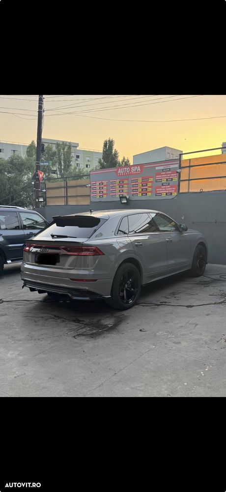 Audi Q8 - 1