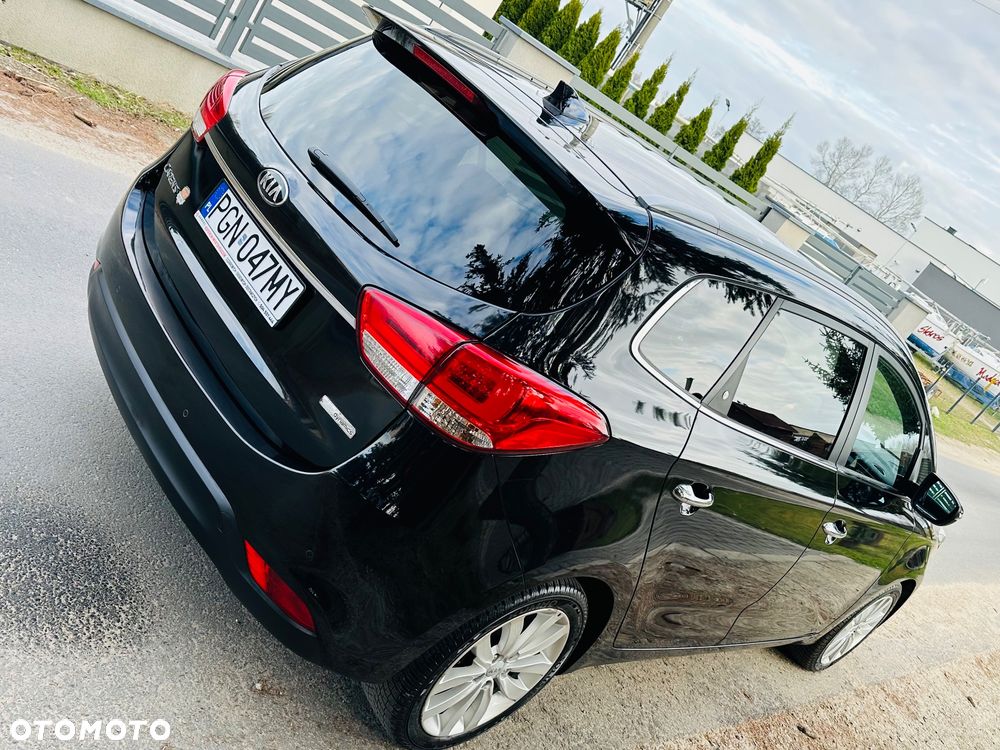 Kia Carens 1.7 CRDi Business Line 7os 7DCT - 3