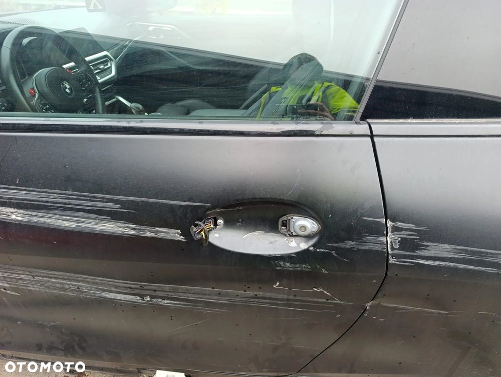 BMW M4 Competition M xDrive - 15