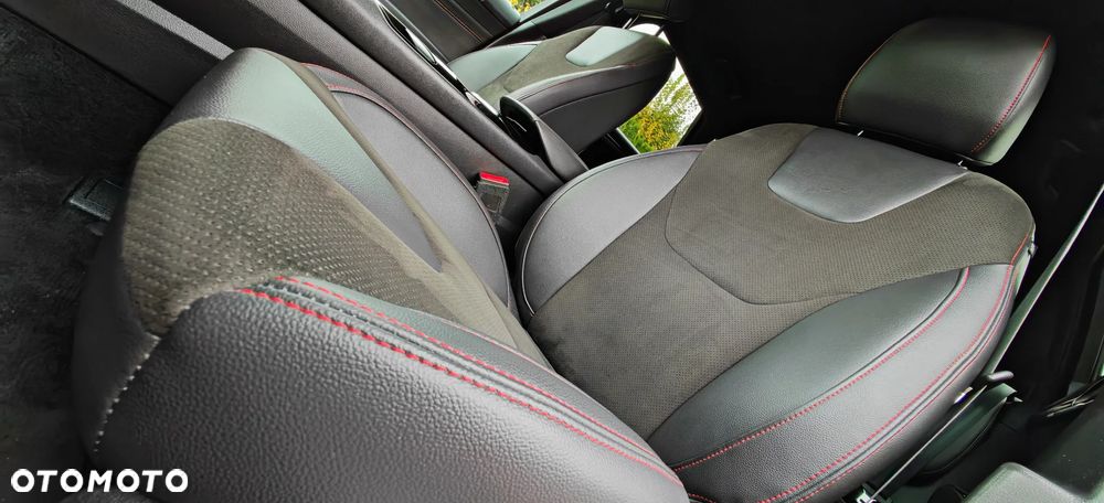 Ford Mondeo - 22