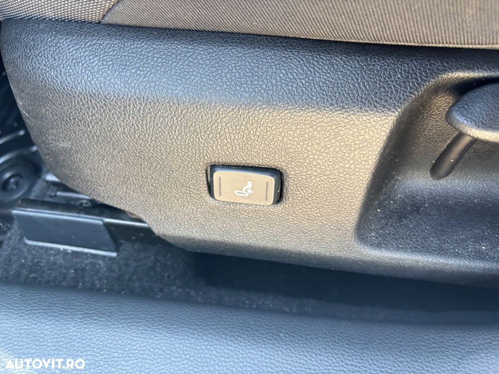 Toyota Corolla - 11