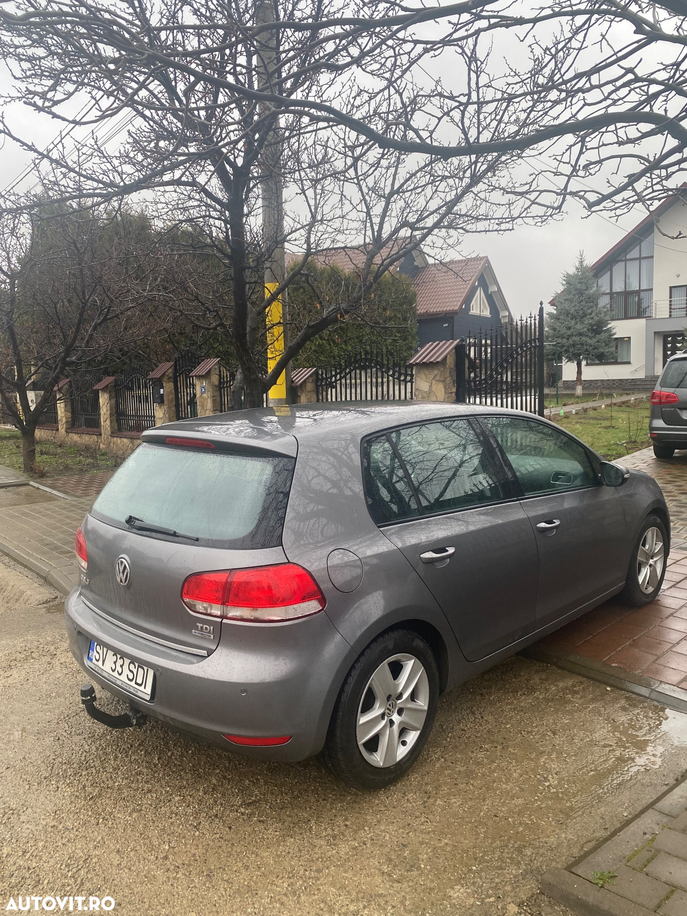 Volkswagen Golf 1.6 TDI DPF BlueMotion - 4