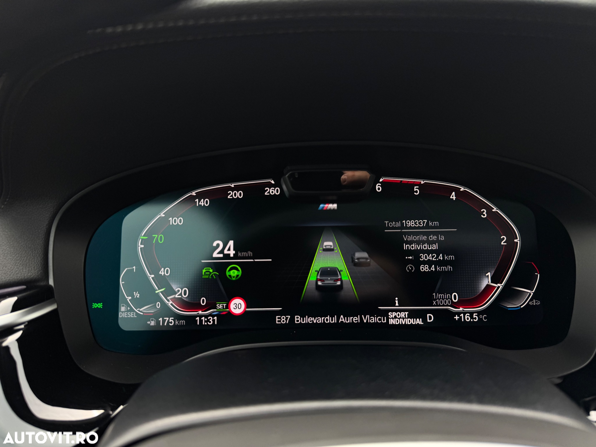 BMW Seria 5 530d xDrive AT MHEV - 8