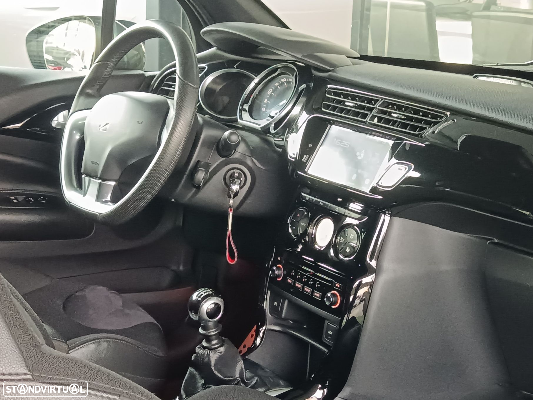 Citroën DS3 1.6 BlueHDi Sport Chic - 41