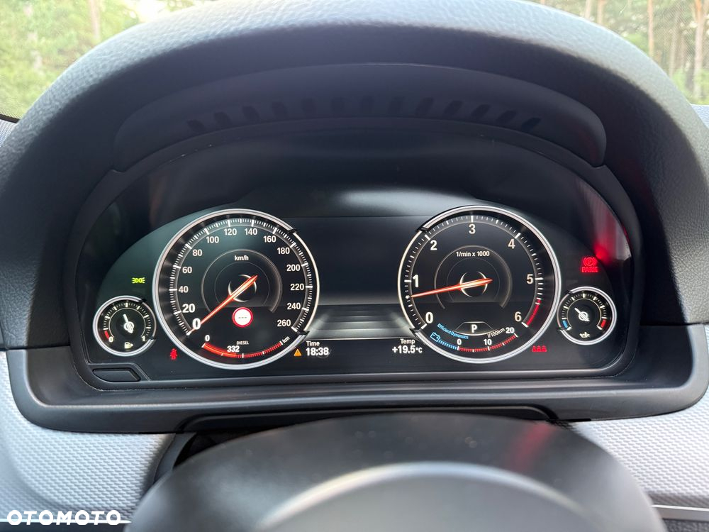BMW Seria 5 535d xDrive - 20