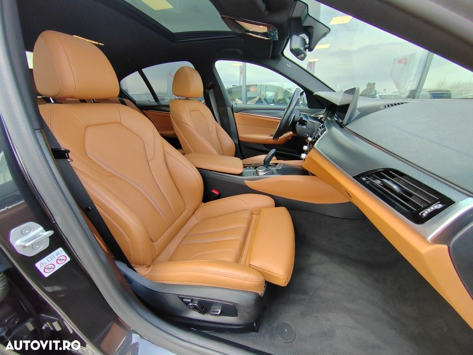 BMW Seria 5 520d Aut. M Sport Edition - 17
