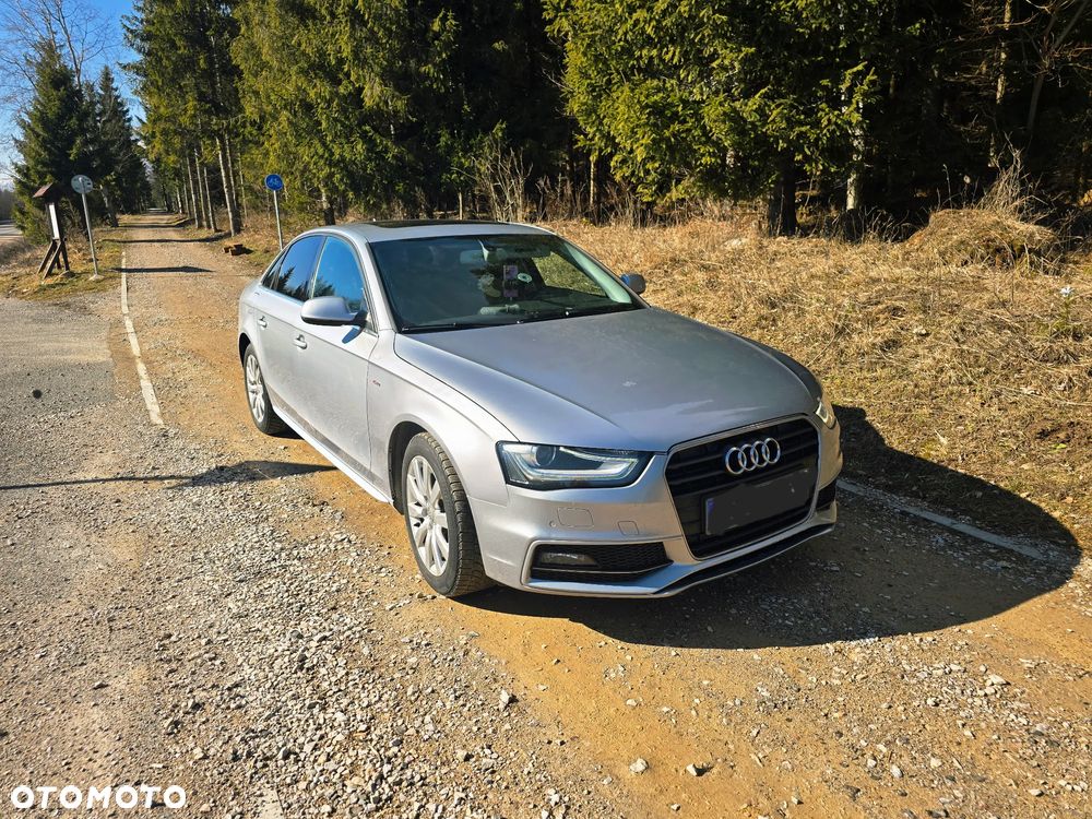 Audi A4 Limousine - 1