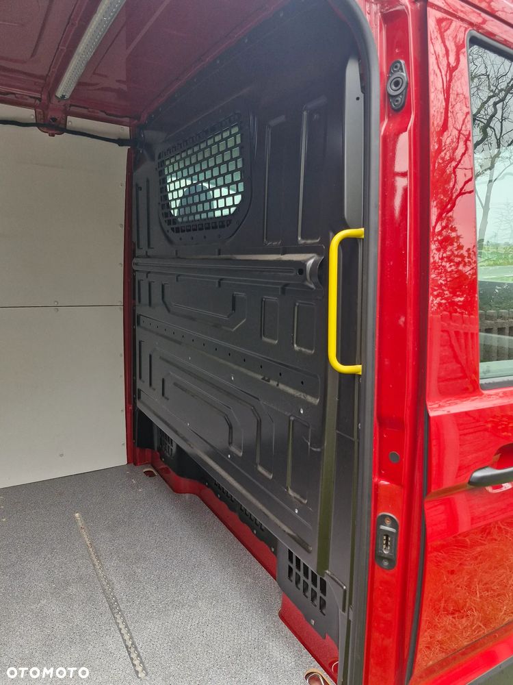 Volkswagen Crafter - 25