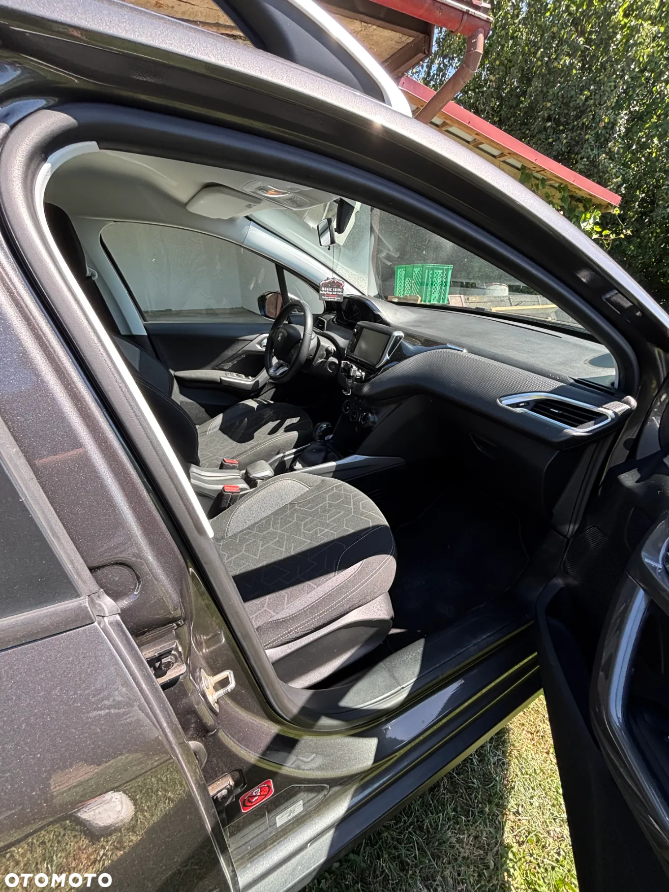 Peugeot 2008 - 11