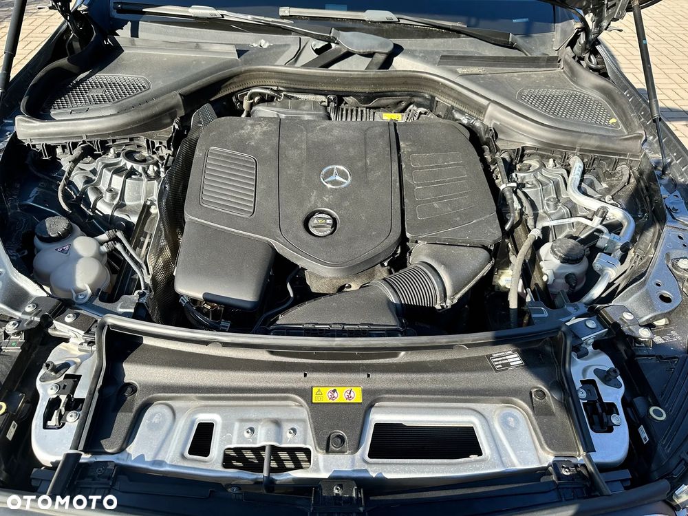 Mercedes-Benz GLC - 12