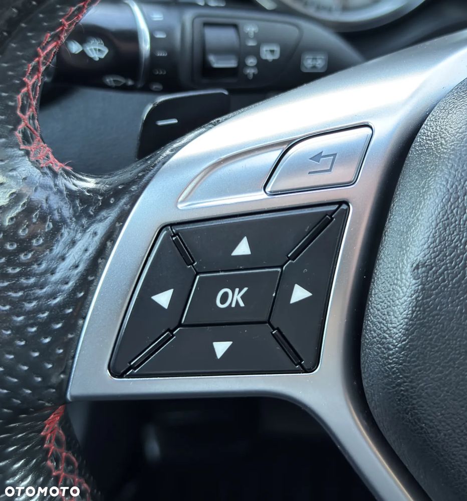 Mercedes-Benz GLA 200 (CDI) d 4Matic 7G-DCT AMG Line - 17