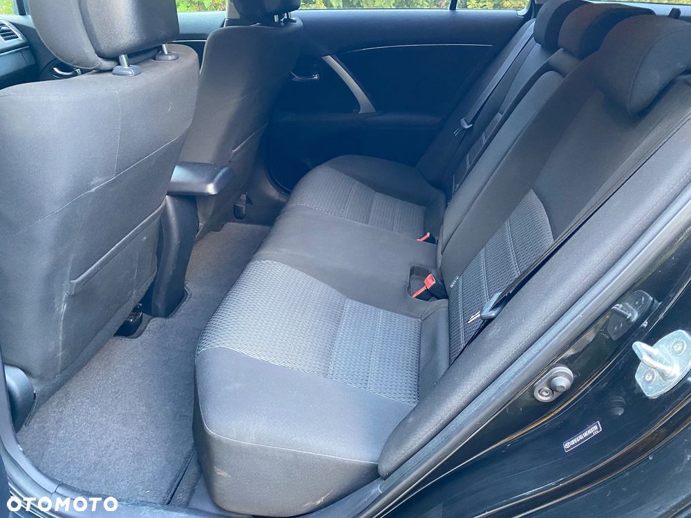 Toyota Avensis Touring Sports 1.8 Multidrive S Comfort - 19