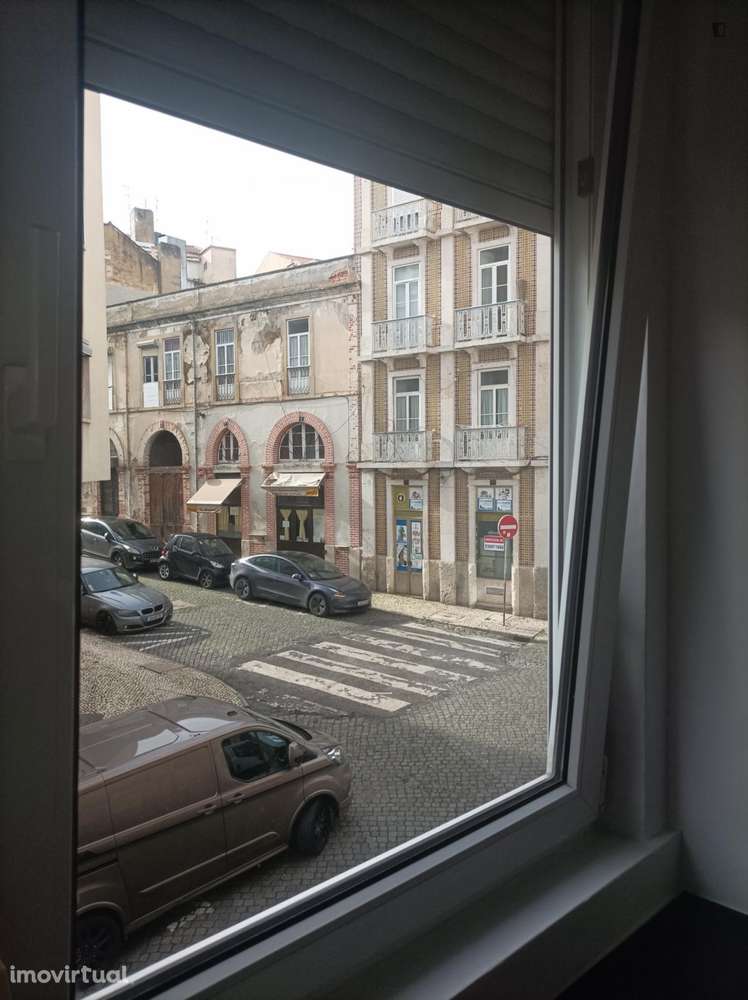 Quarto - localizado em Arroios Lisbon - Grande imagem: 2/13