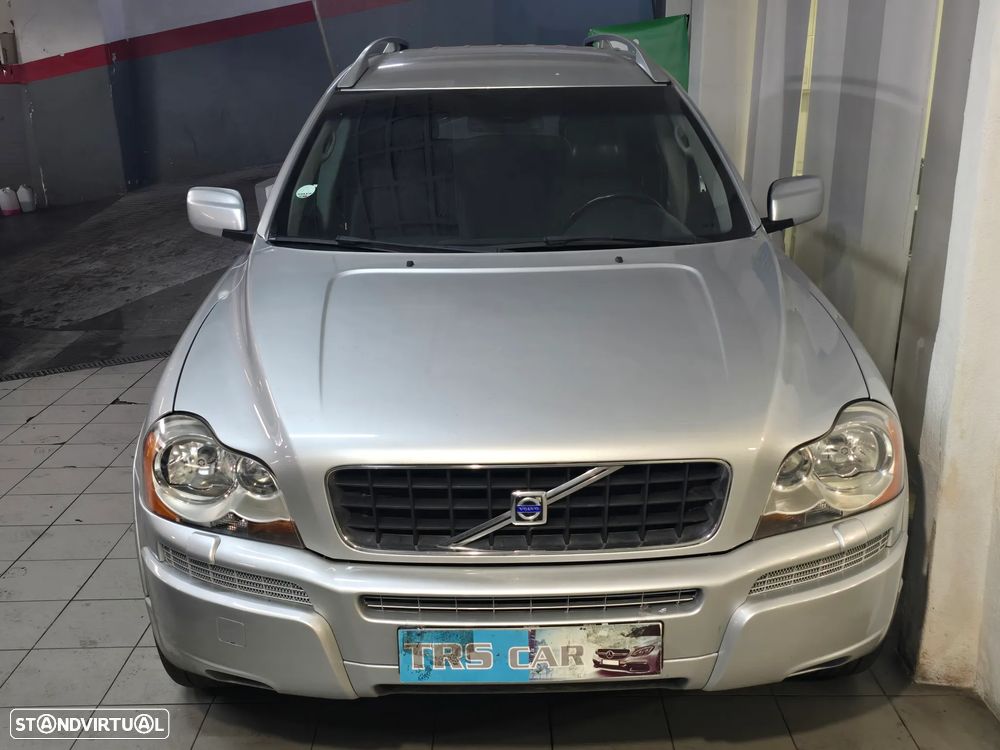 Volvo XC 90 2.4 D5 5L Nivel 2 - 2