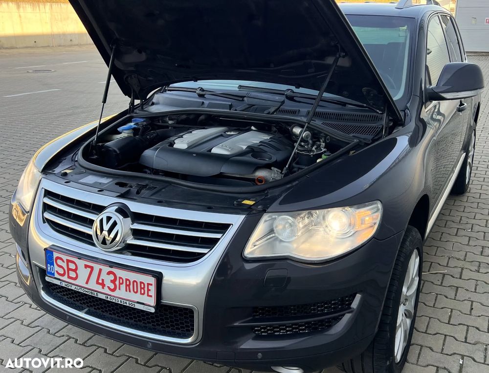Volkswagen Touareg - 8
