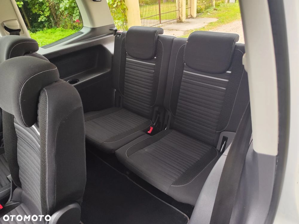 Volkswagen Touran 2.0 TDI DPF Highline Perfectline - 14