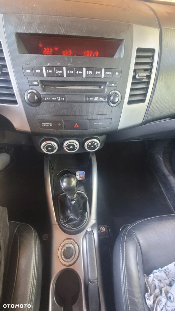 Citroën C-Crosser 2.2 HDi Exclusive - 8