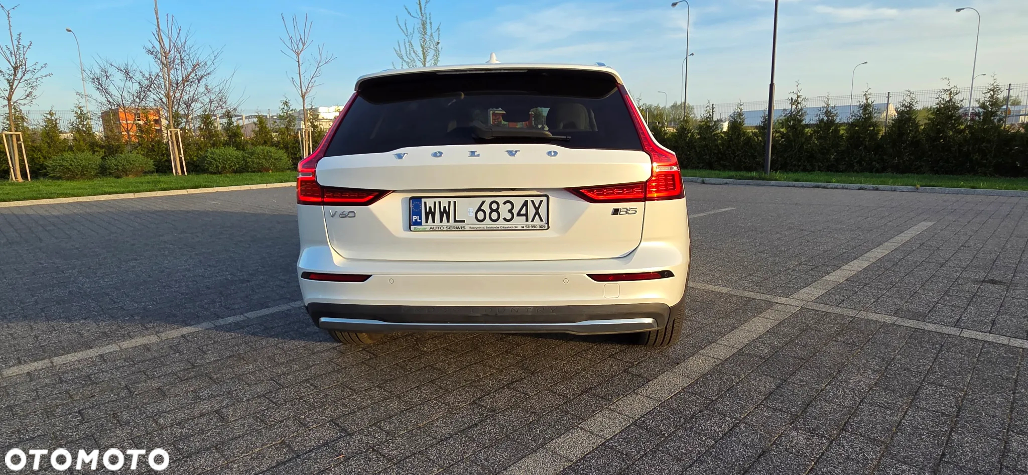 Volvo V60 Cross Country B5 B AWD Plus - 6