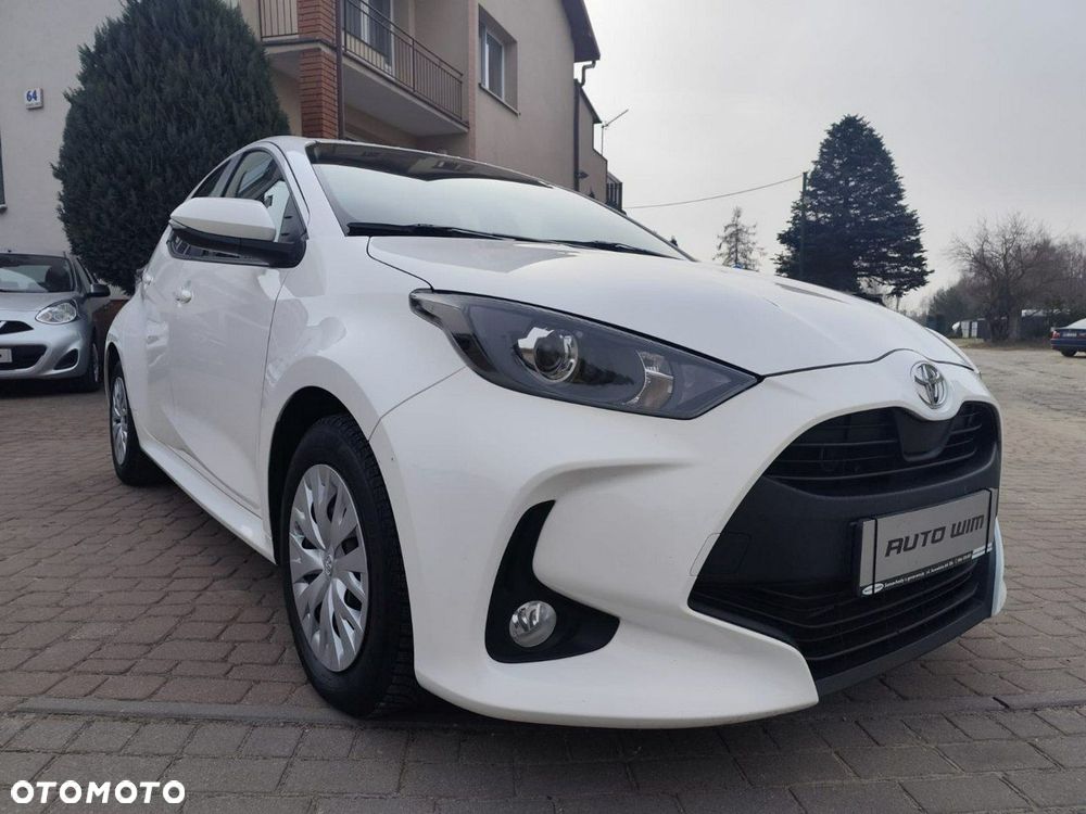 Toyota Yaris - 12