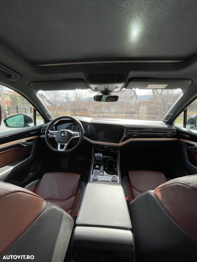 Volkswagen Touareg - 8