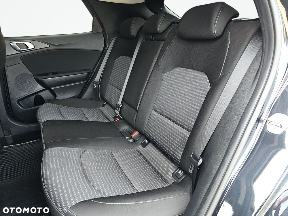 Kia XCeed 1.5 T-GDI M DCT - 27