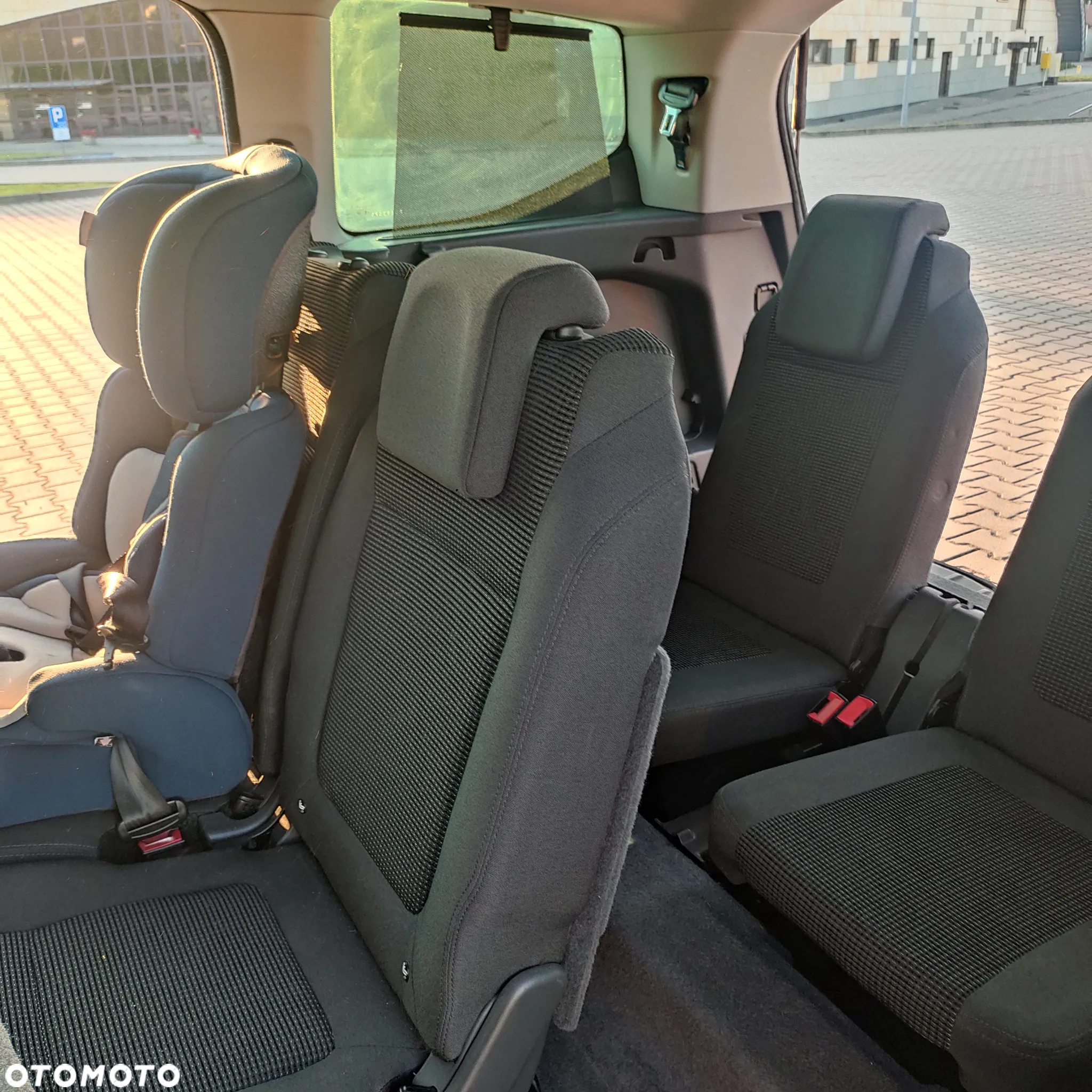 Peugeot 5008 1.6 BlueHDi Style 7os - 6