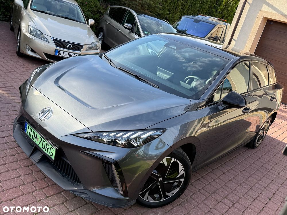 MG 4 Luxury 64 kWh - 2