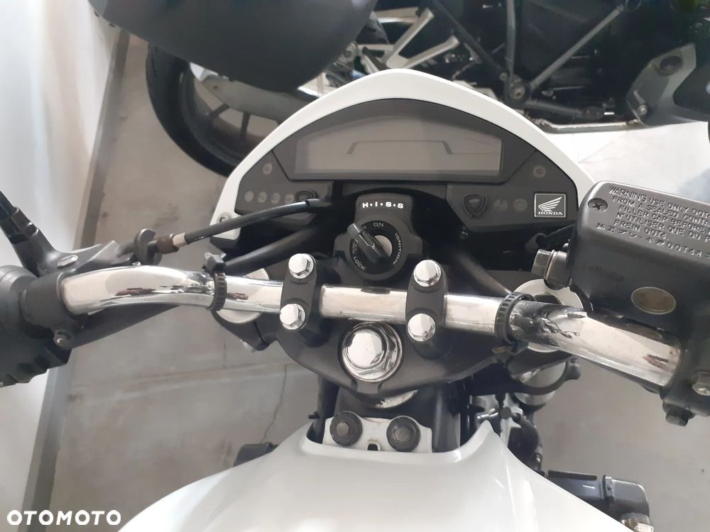 Honda Hornet - 4