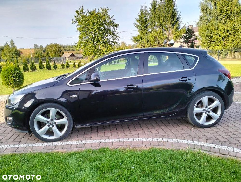 Opel Astra IV 1.7 CDTI Cosmo - 3